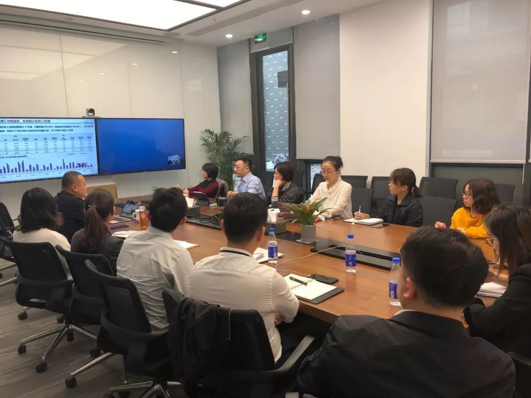 小区旧楼住户能不能自己拆了重建,社区自建房老旧可以拆除重建吗