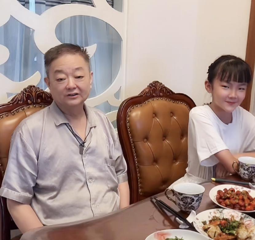 盛海琳丧女10年,74岁盛海琳母女3人近来照片