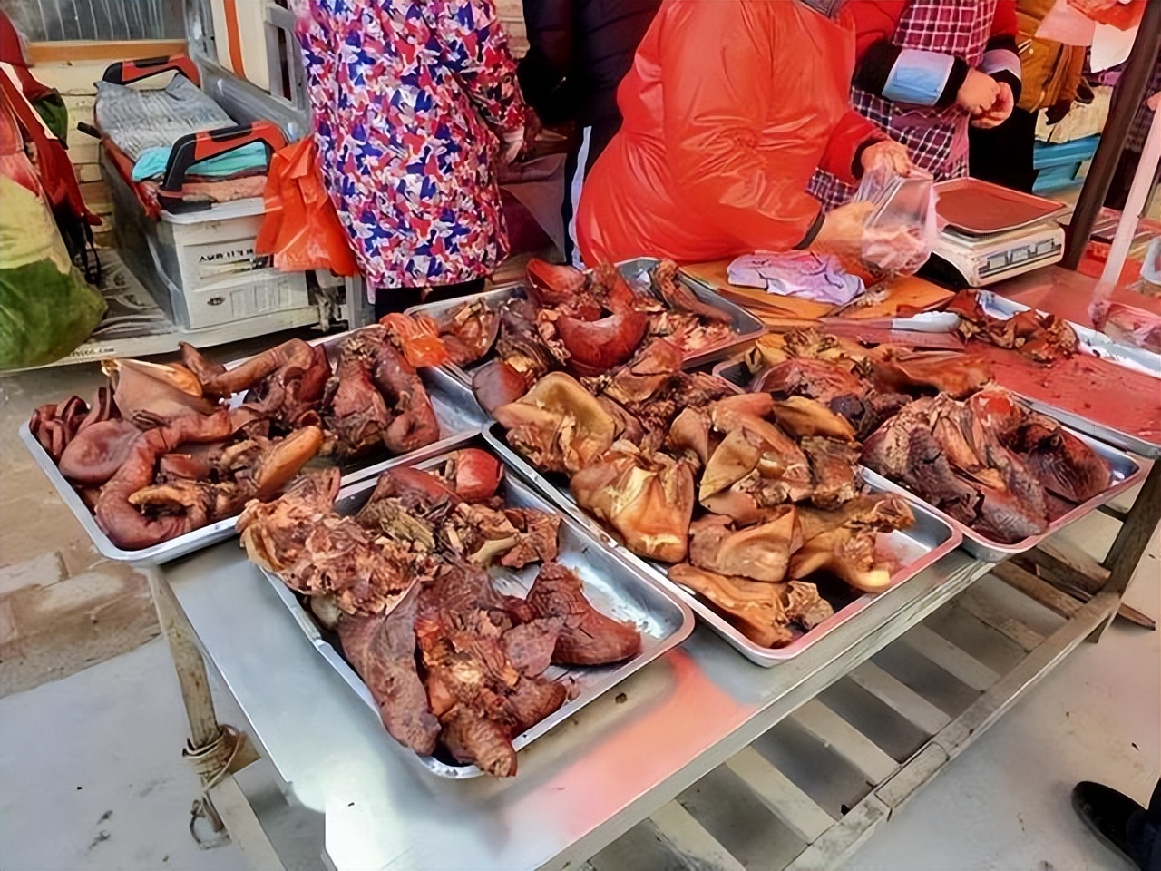 提醒大家：农村大集上的这四样物品不要买回家，十有八九都是假的