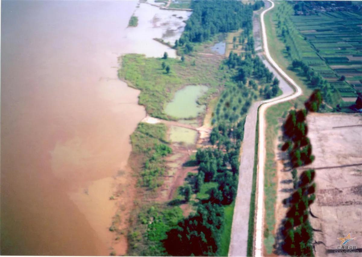 当人生轨迹发生转变 (转变的人生轨迹)