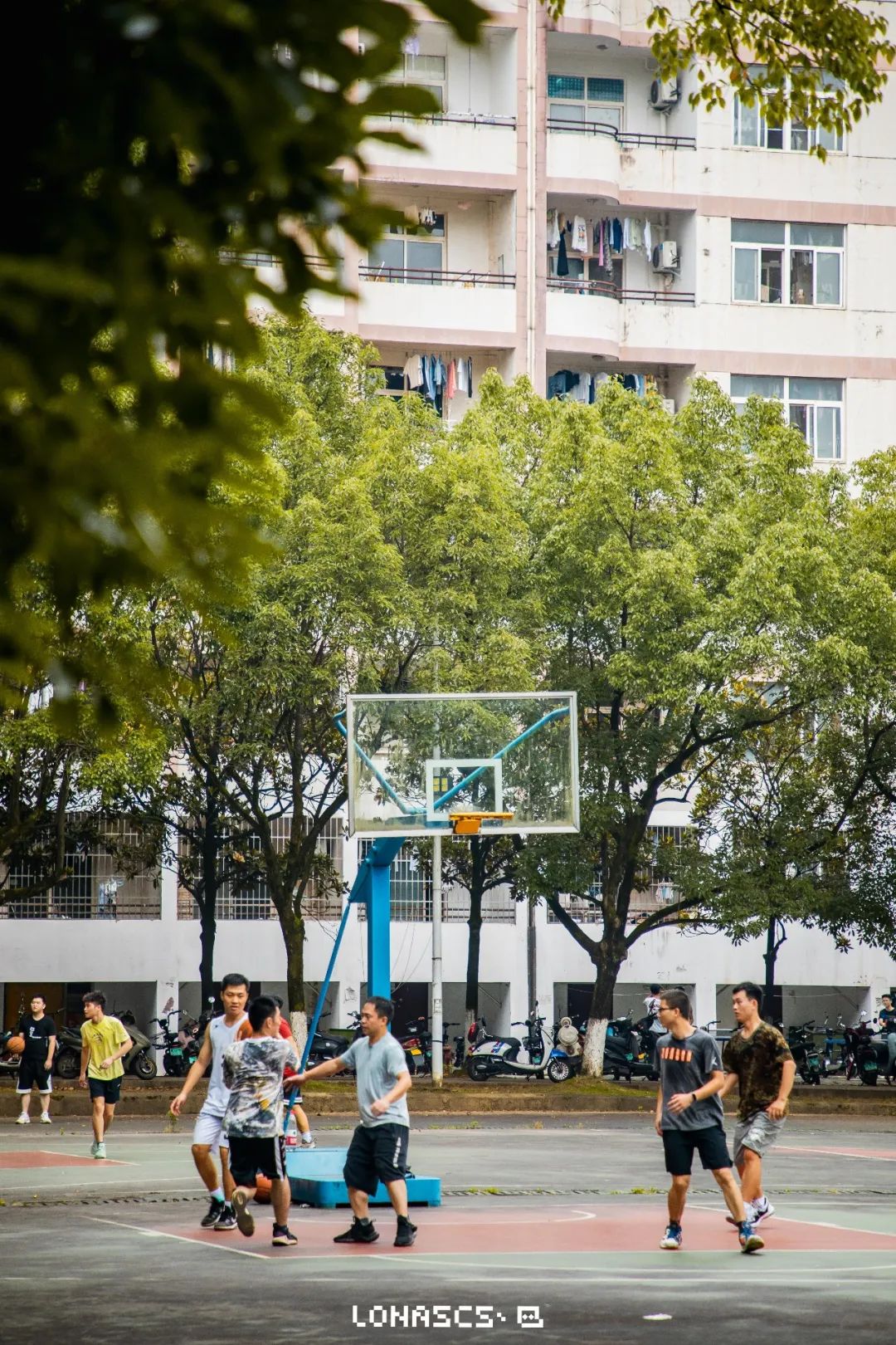 涓崡鍊煎緱鍘诲悧,涓崡璧板嚭鍥板浜嗗悧