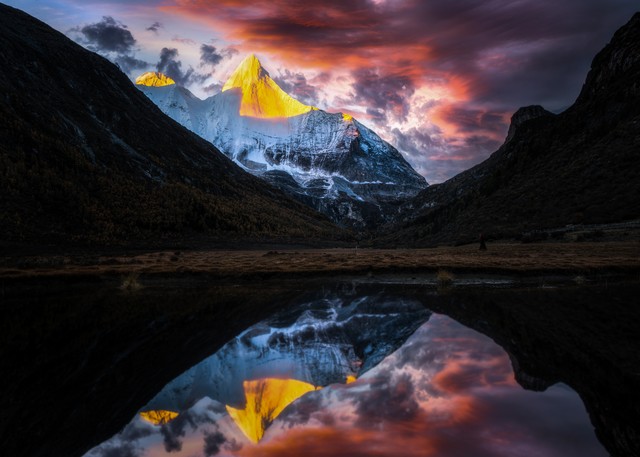 古时候的稻城亚丁,稻城亚丁的历史简介