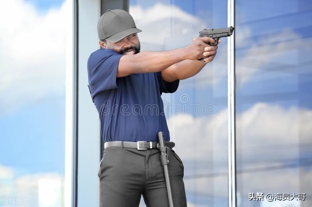 船到美国，船员体验当地人的生活，一升汽油一块钱，真是差距大