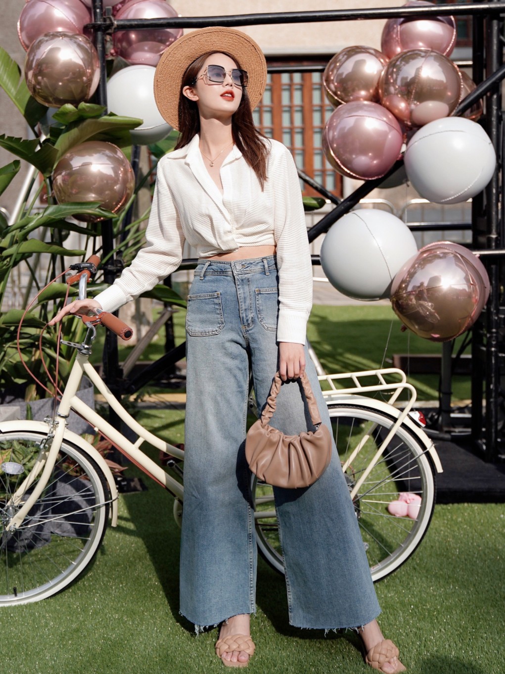 毛衣阔腿裤冬天这样穿才洋气,大毛衣阔腿裤才是秋冬最佳搭配