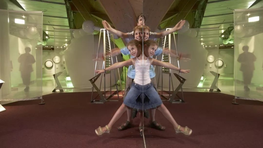 绔ヨ瘽閲岀殑绉戝,绔ヨ瘽閲岀殑瀹囧畽