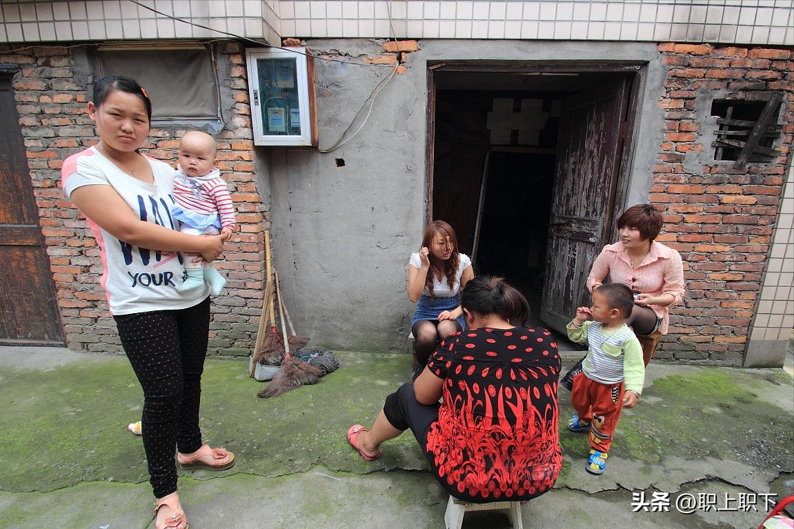 湖南邵阳夫妇在乡场镇给老人拍照月入过万，农村创业有五个风口