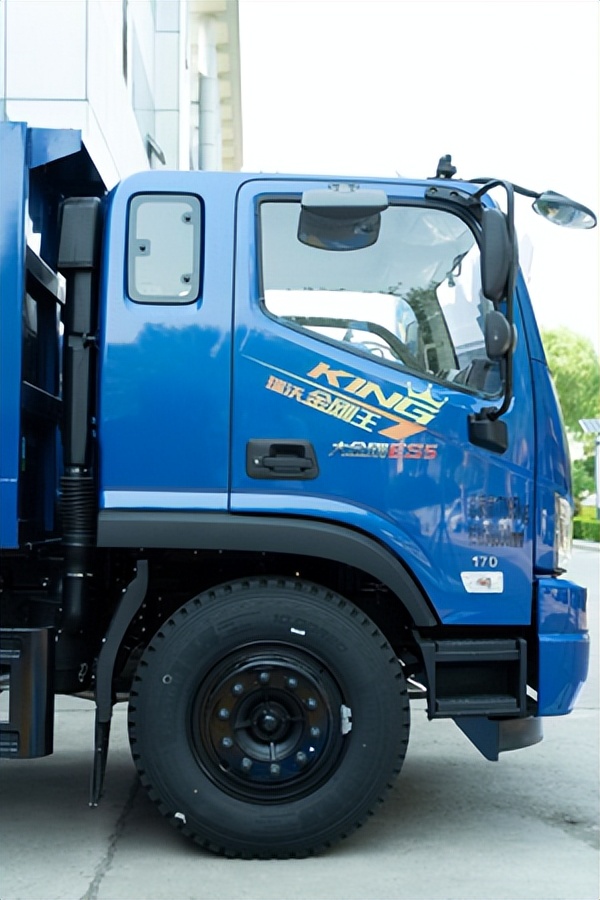 6吨自重抗起12吨承载瑞沃金刚王D30新品全勤创富来袭