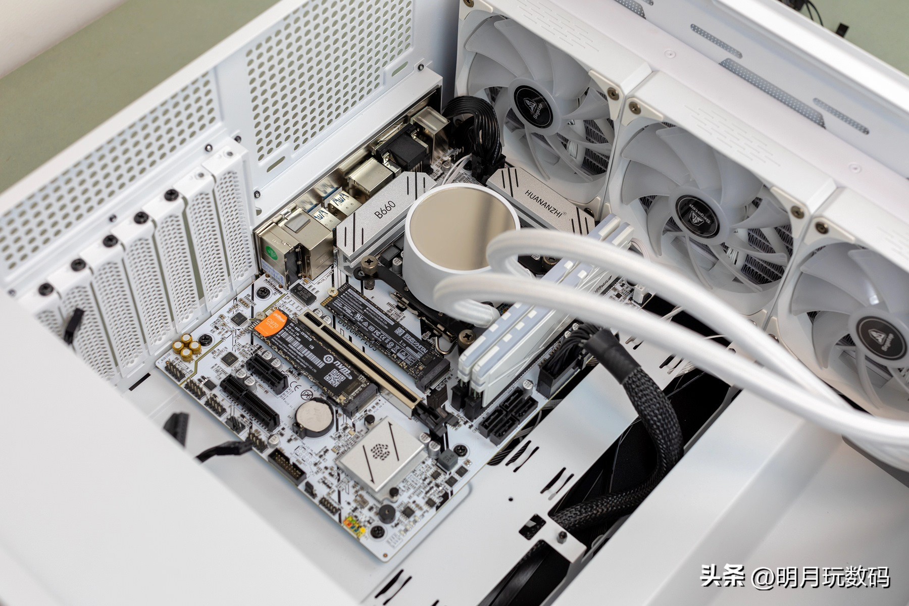 华南金牌主板b660mplus,华硕b660m品牌主板好吗