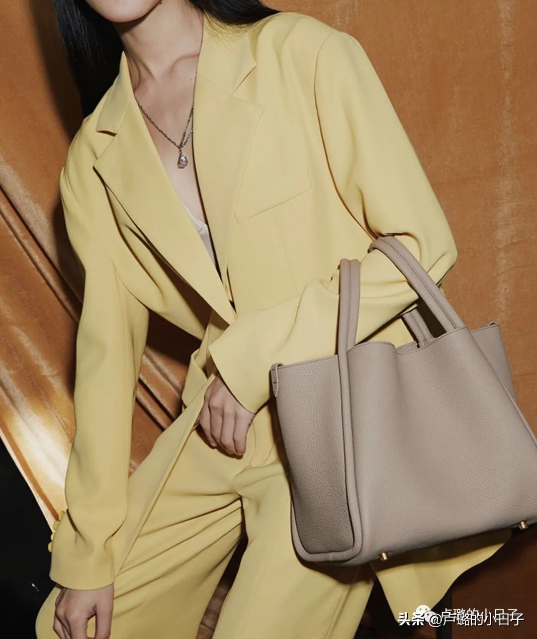 五人套衣服,5个人穿的衣服礼服