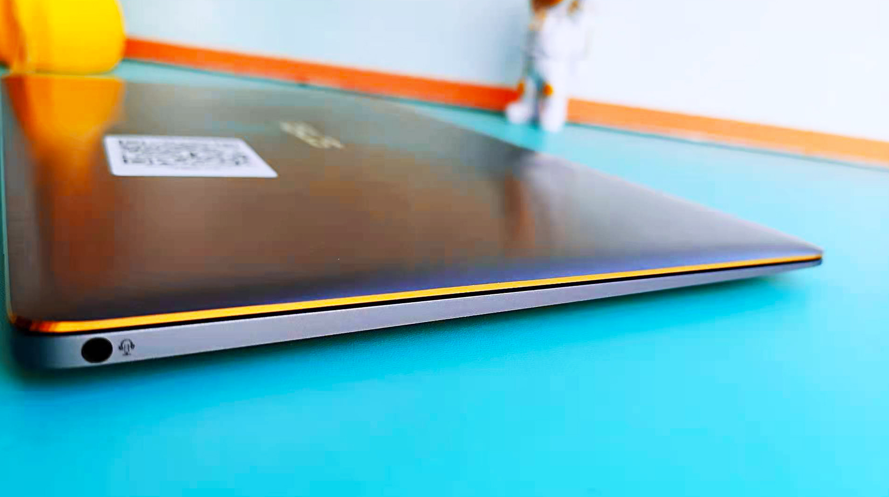 华硕轻薄高色域办公本,华硕镜面屏笔记本推荐