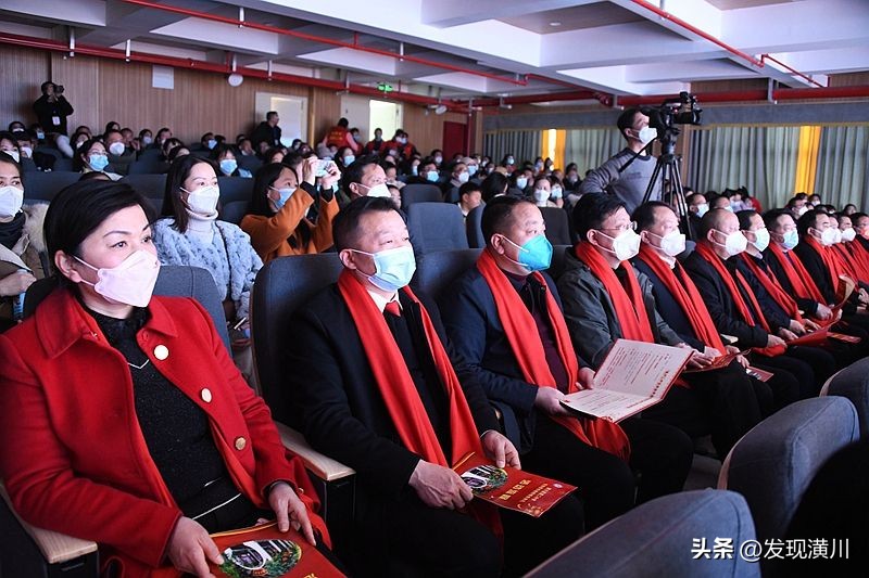 潢川高级中学最美教师,潢川最美教师名单