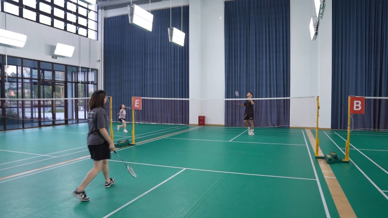 临安会锦文体公园,青山湖科技城会锦公园羽毛球