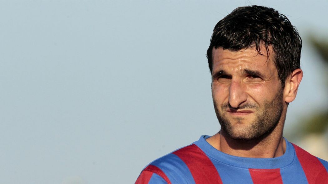 足坛奇葩故事,盘点足坛十个离奇的折射进球