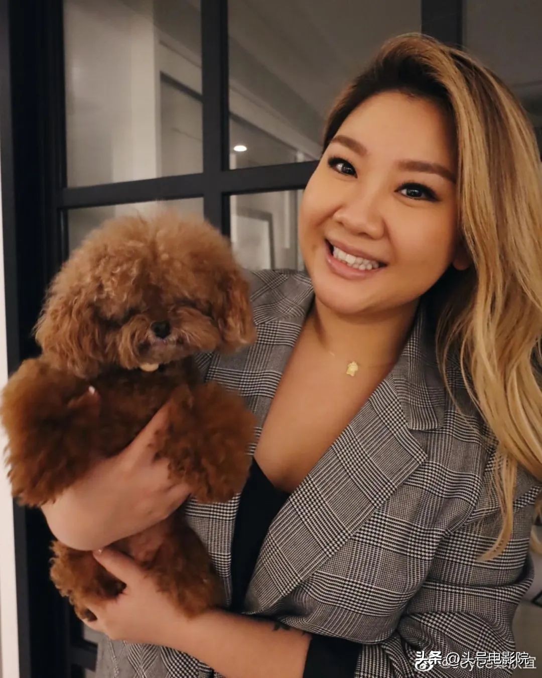 辟谣郑欣宜去世,郑欣宜被曝抑郁症后首次露面