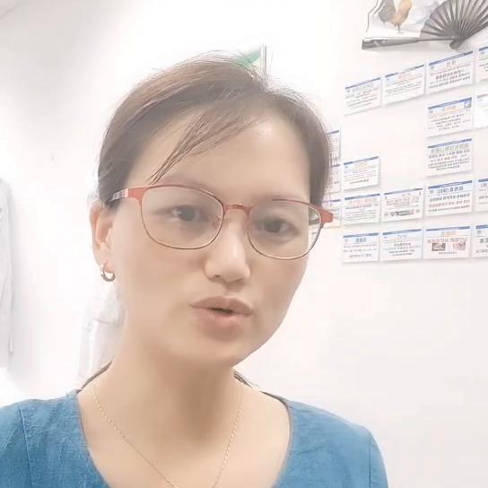 禽医老唐,小鸡为什么站不稳总是跌倒