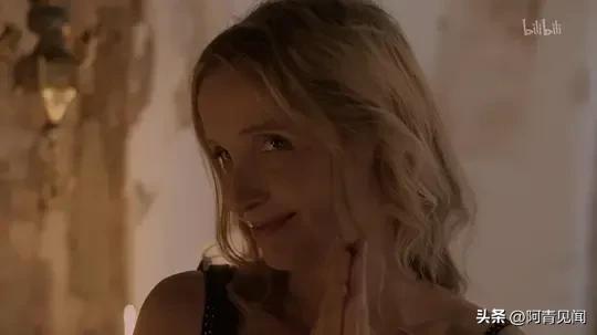 朱莉德尔佩和伊桑霍克在一起过吗,伊桑霍克和朱莉德尔佩现实中视频