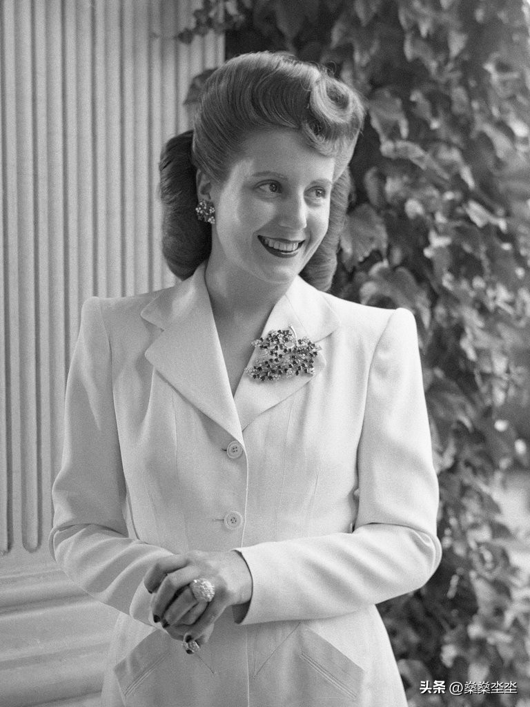 阿根廷歌曲别为我哭泣原唱,阿根廷歌别为我哭泣