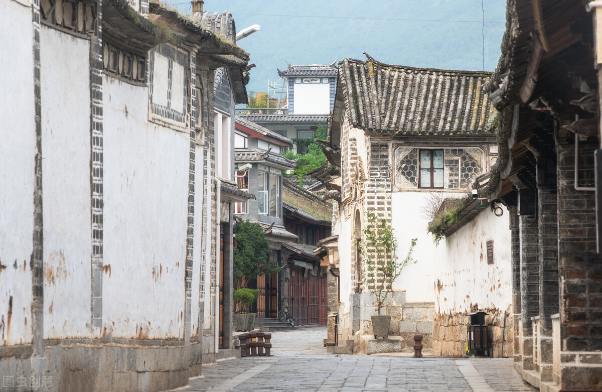 天蝎座射手座摩羯座,天蝎座男生喜欢摩羯座女生的表现