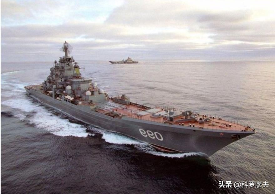 彼得大帝核动力巡洋舰现状,052d型驱逐舰vs彼得大帝
