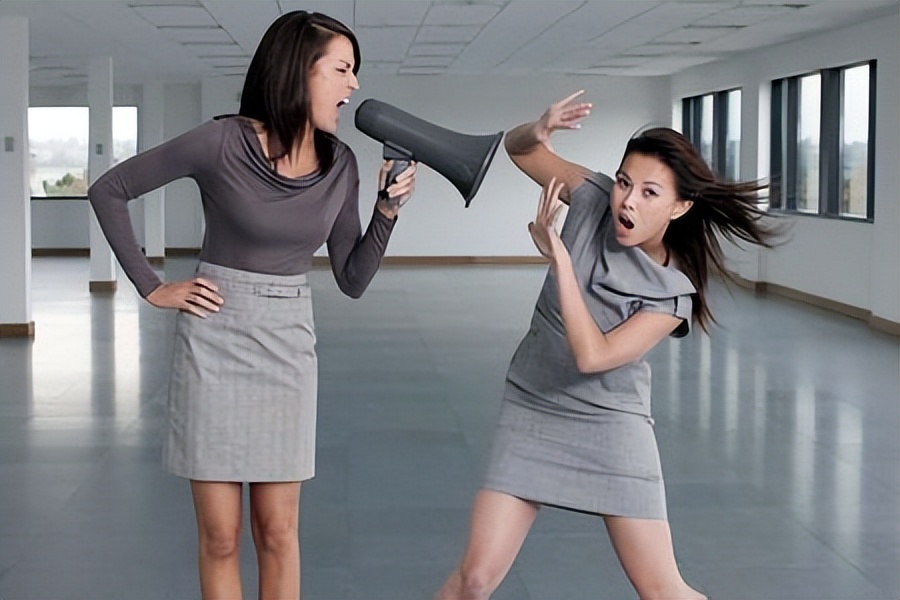 职场上受到领导打压该直接离职吗,职场中被领导打怎么办