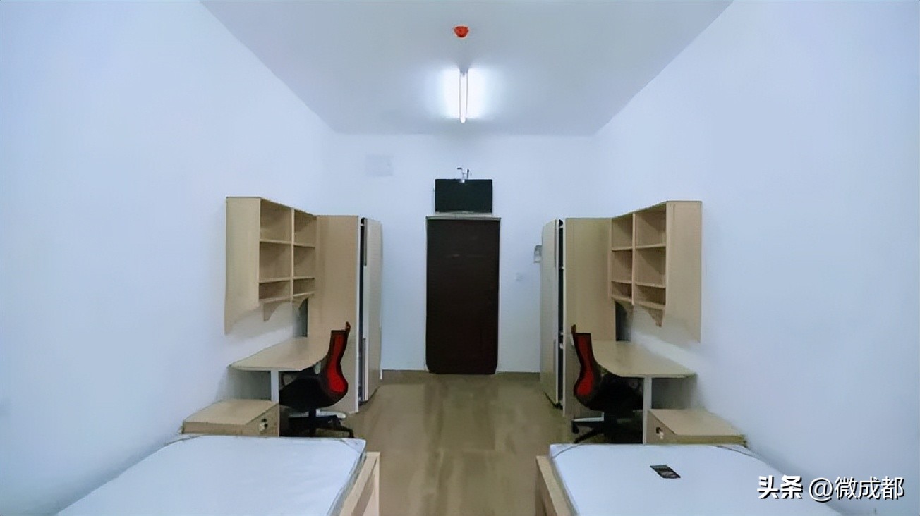 快开学了寝室必备,成都大学的宿舍哪栋好