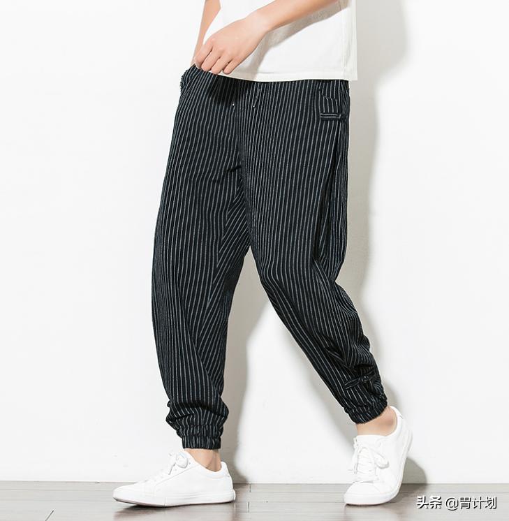 人到中年别总穿棉衣,人到中年就别穿牛仔裤了