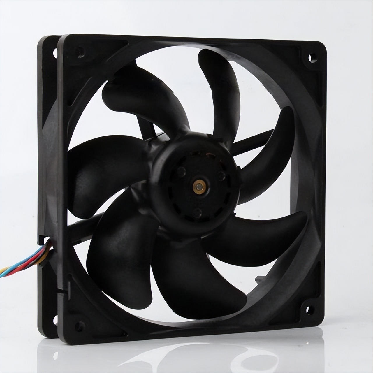 机箱怎么选择水冷风扇型号,散热风扇参数怎么选择