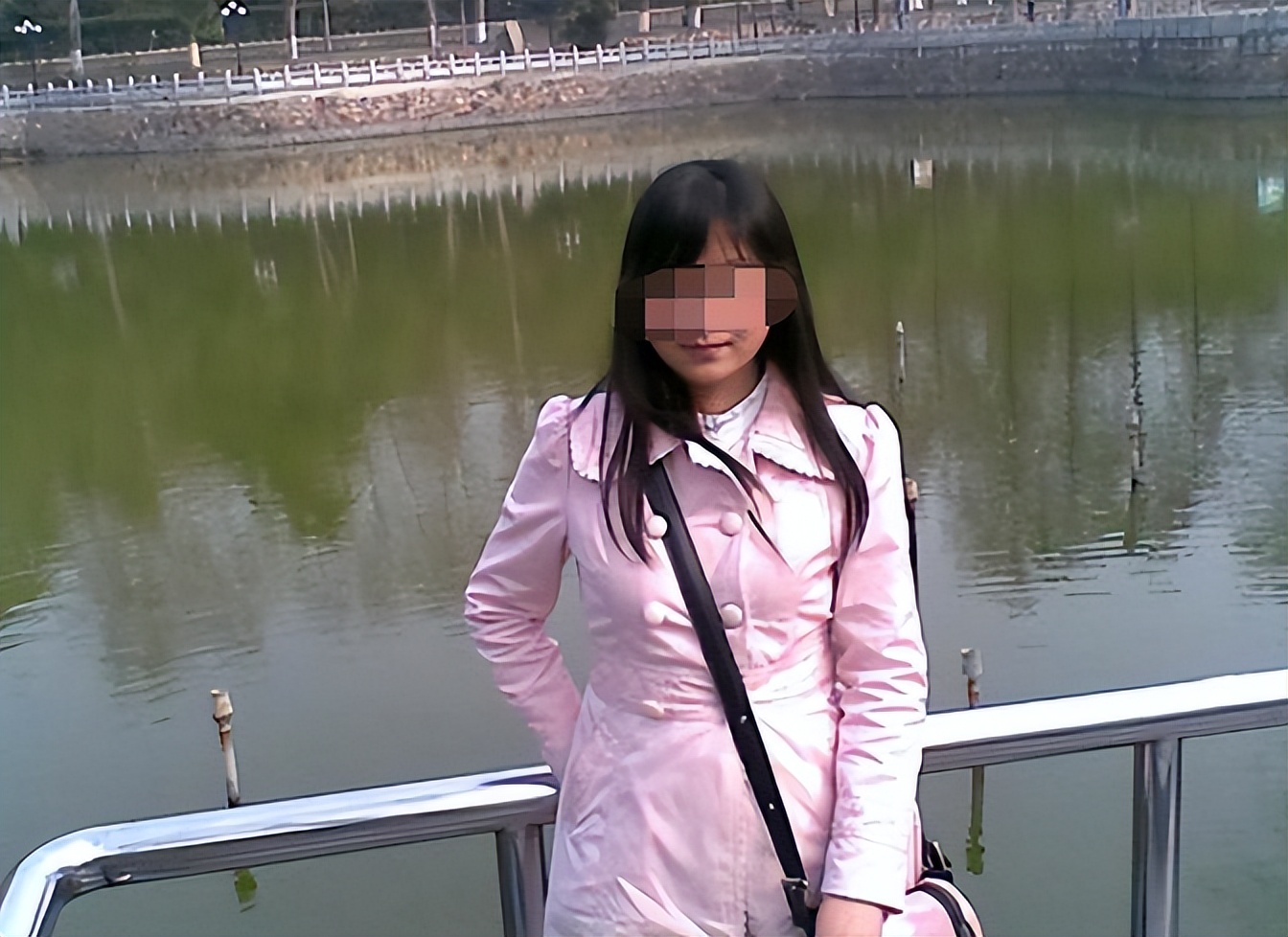 河边惊现赤裸女尸，*体下**竟然全是精斑，调查后发现凶手是死人？