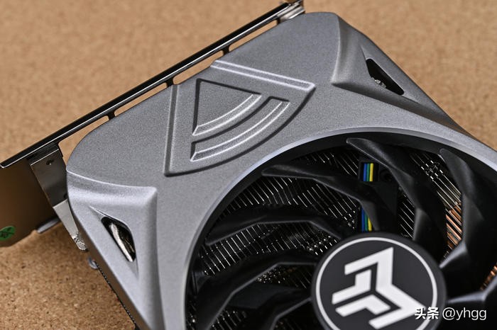 七彩虹影驰b460m,七彩虹b760i显卡