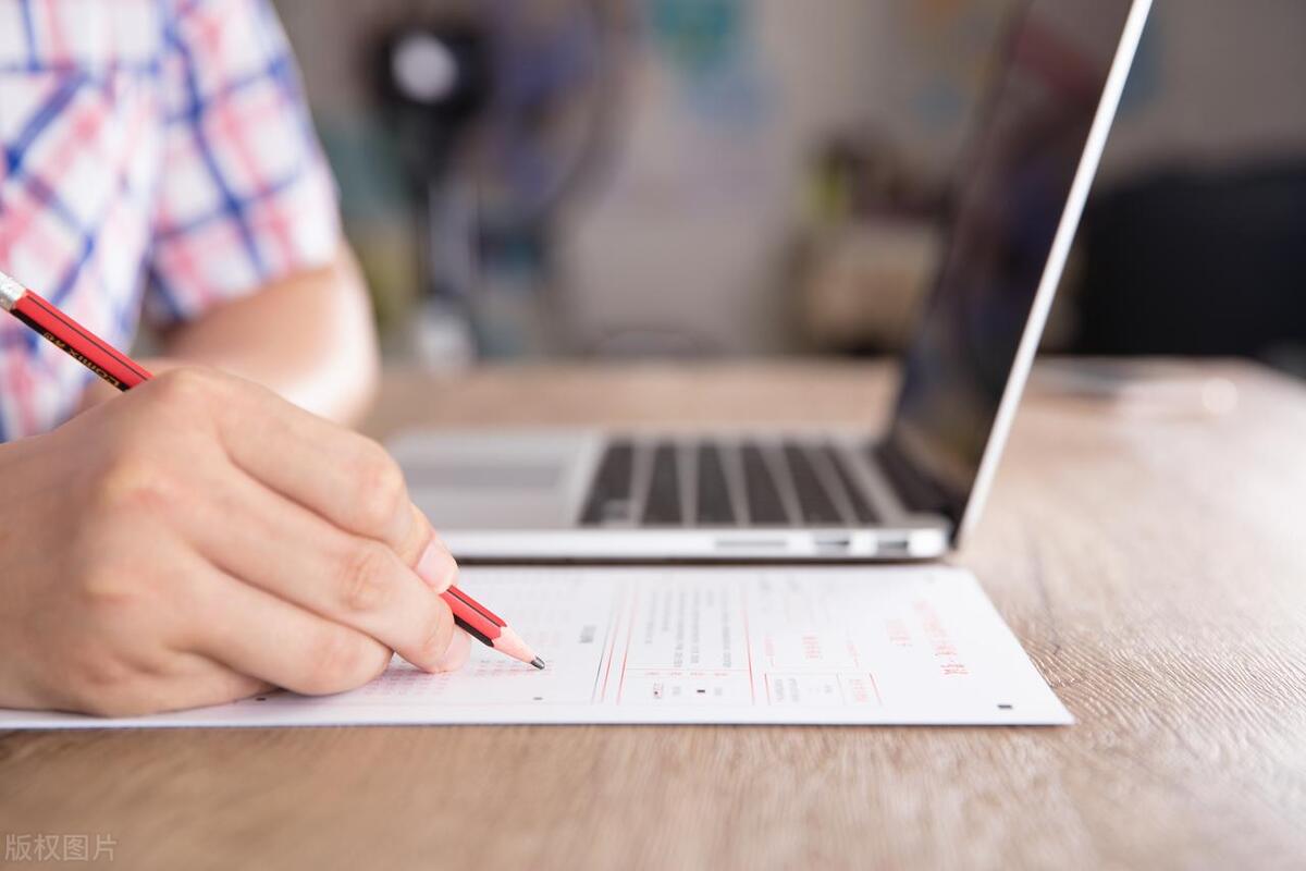 体制内公务员和事业编的区别,公务员和事业编哪个更好