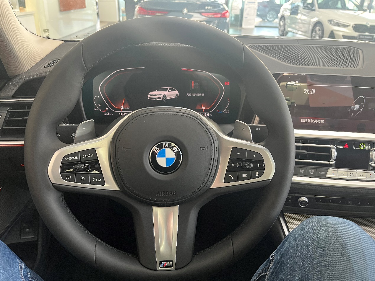 全新一代宝马3系此地无银试驾,宝马3系操控性最好的是哪一款