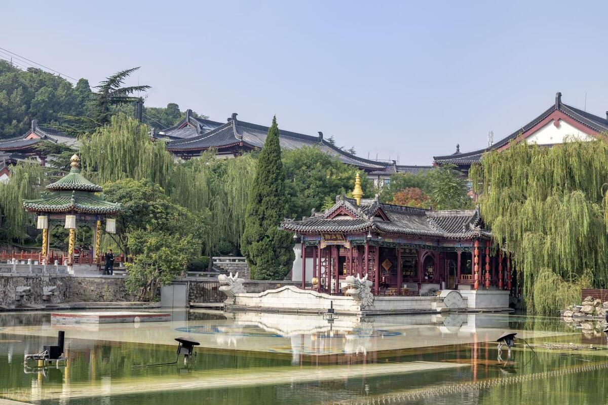 西安穿越秦岭到九寨沟,西安十大必去景点