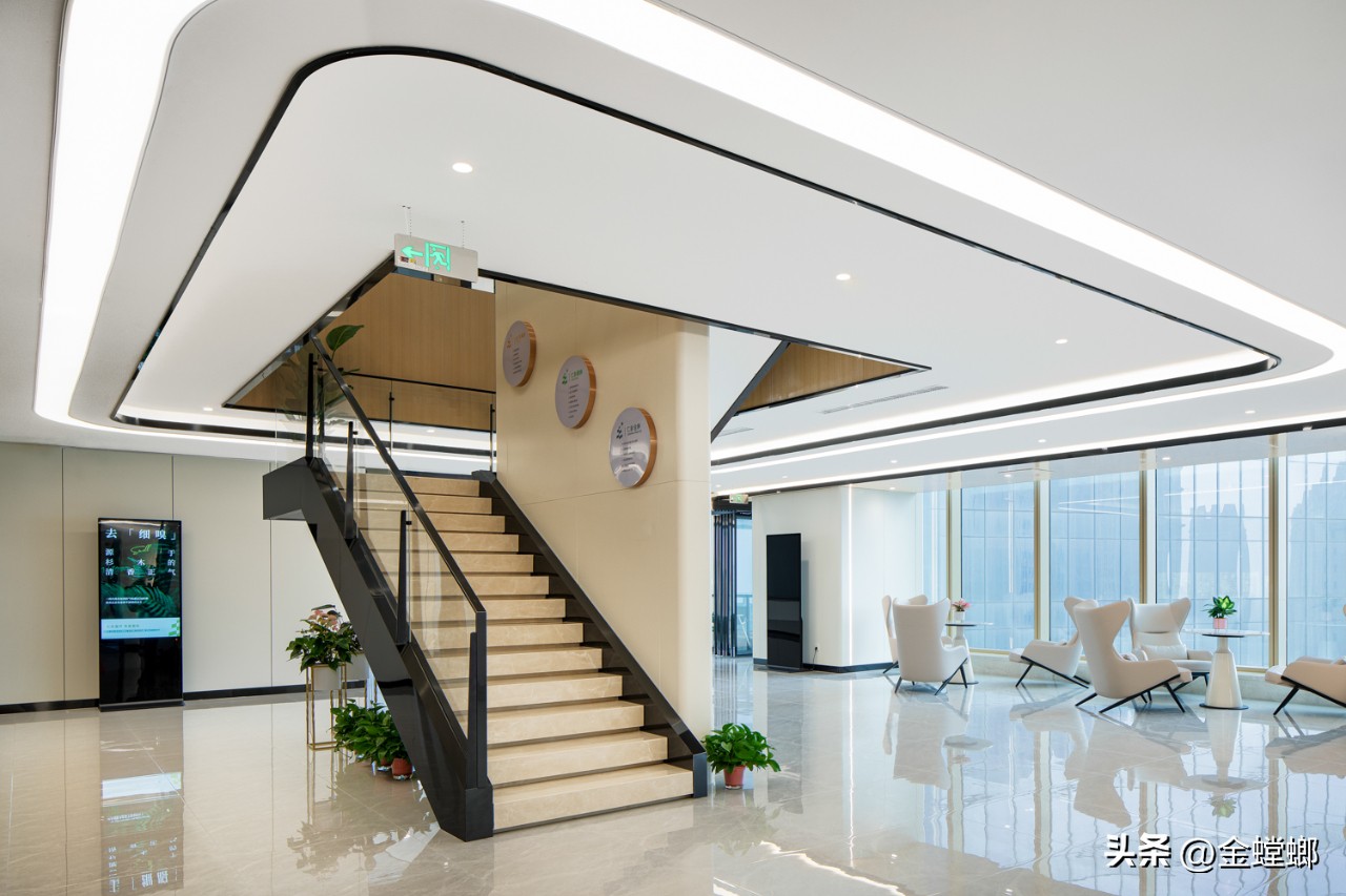 以人为本、科技赋能—南京仁杉金鹰综合门诊部顺利竣工