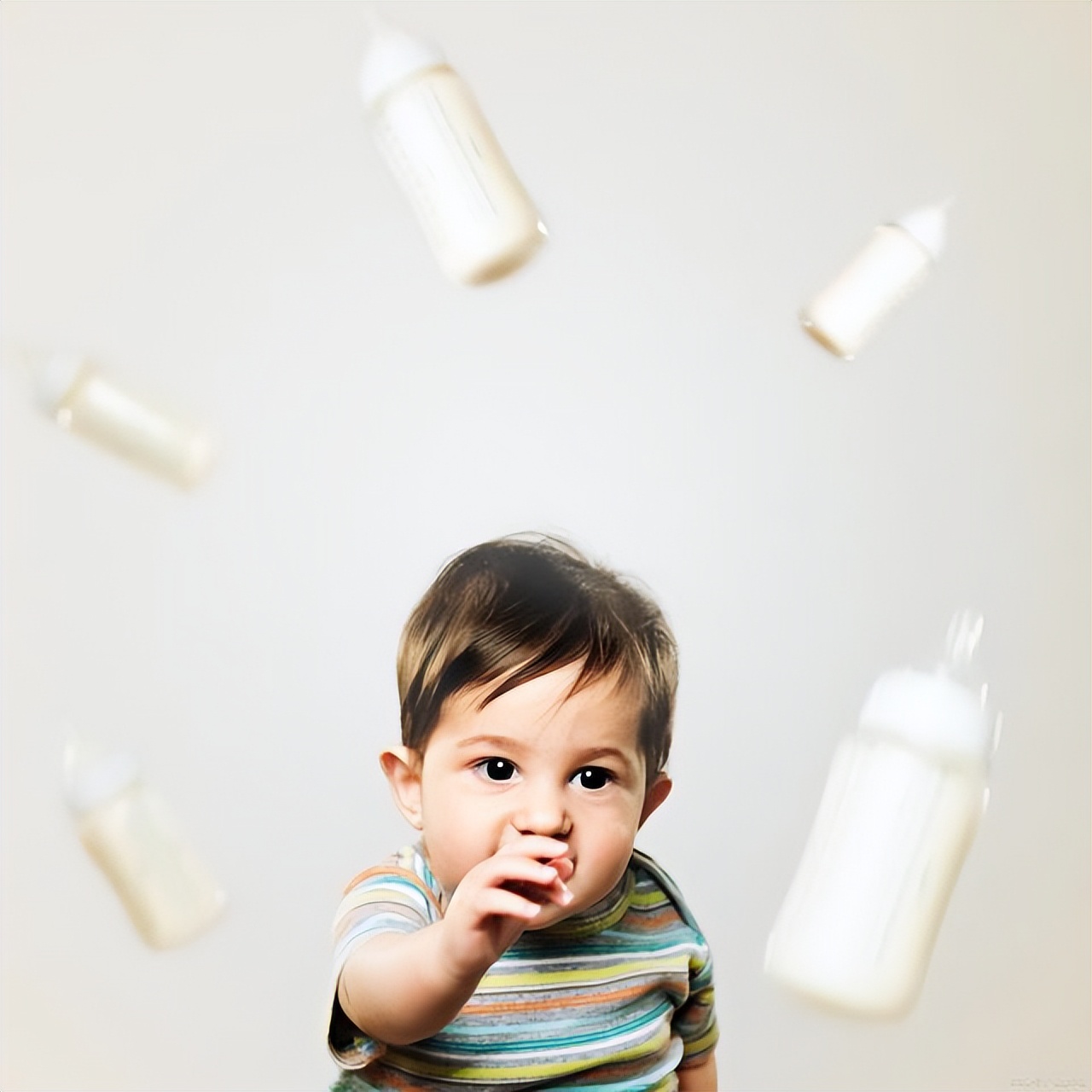 牛奶和奶粉哪个更容易吸收和消化,3段奶粉哪个牌子好吸收好消化