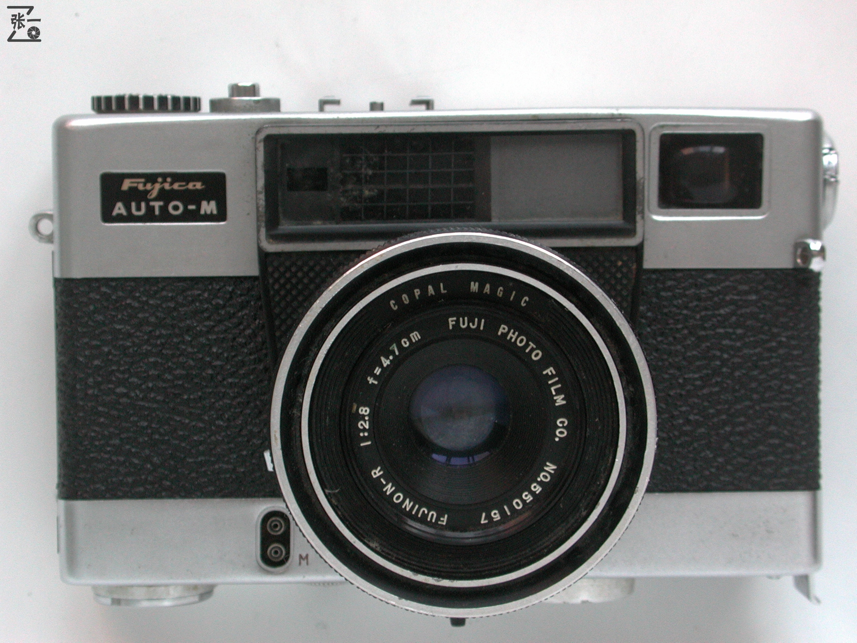 倒片旋钮在机身侧面的日本Fujica35Auto-M旁轴相机!1962年问世