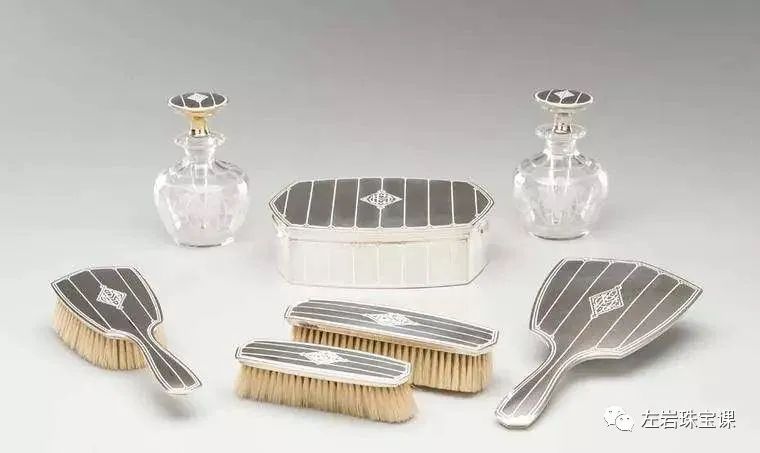 左岩：Cartier珠宝收藏狂魔！20世纪风光无二的富婆人生