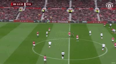 拉什福德时隔一年再次入选大名单,24岁的拉什福德坐在哪里