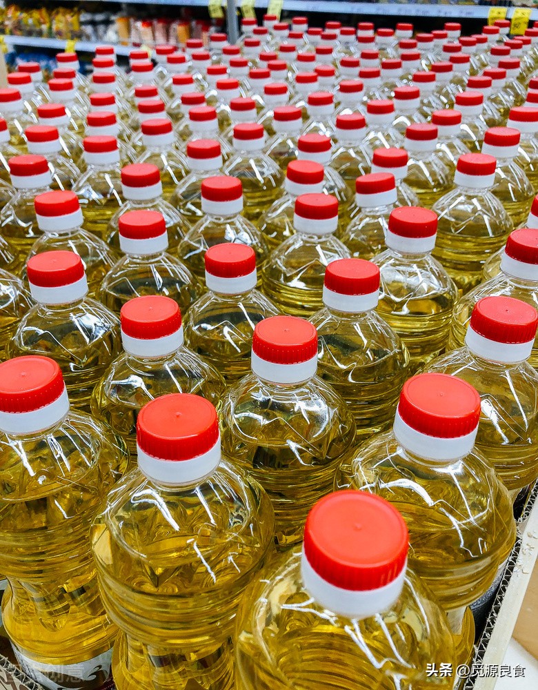 无色大豆油和黄色大豆油区别,大豆油颜色为什么每次不一样
