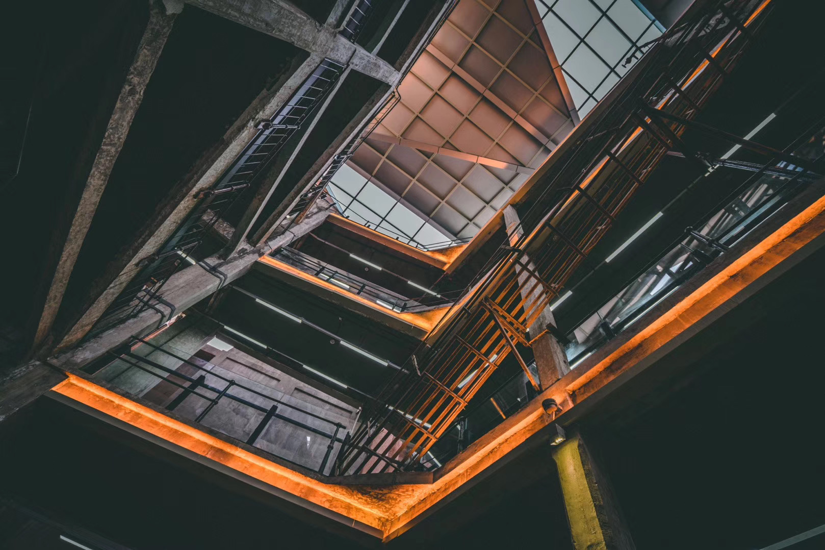 索尼微单相机全画幅镜头,索尼全画幅微单平民级镜头分享