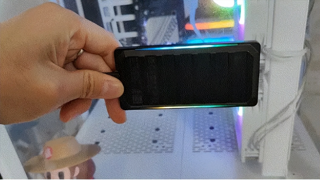 西数移动硬盘新款和老款怎么区分,西数wdelements1000g移动硬盘