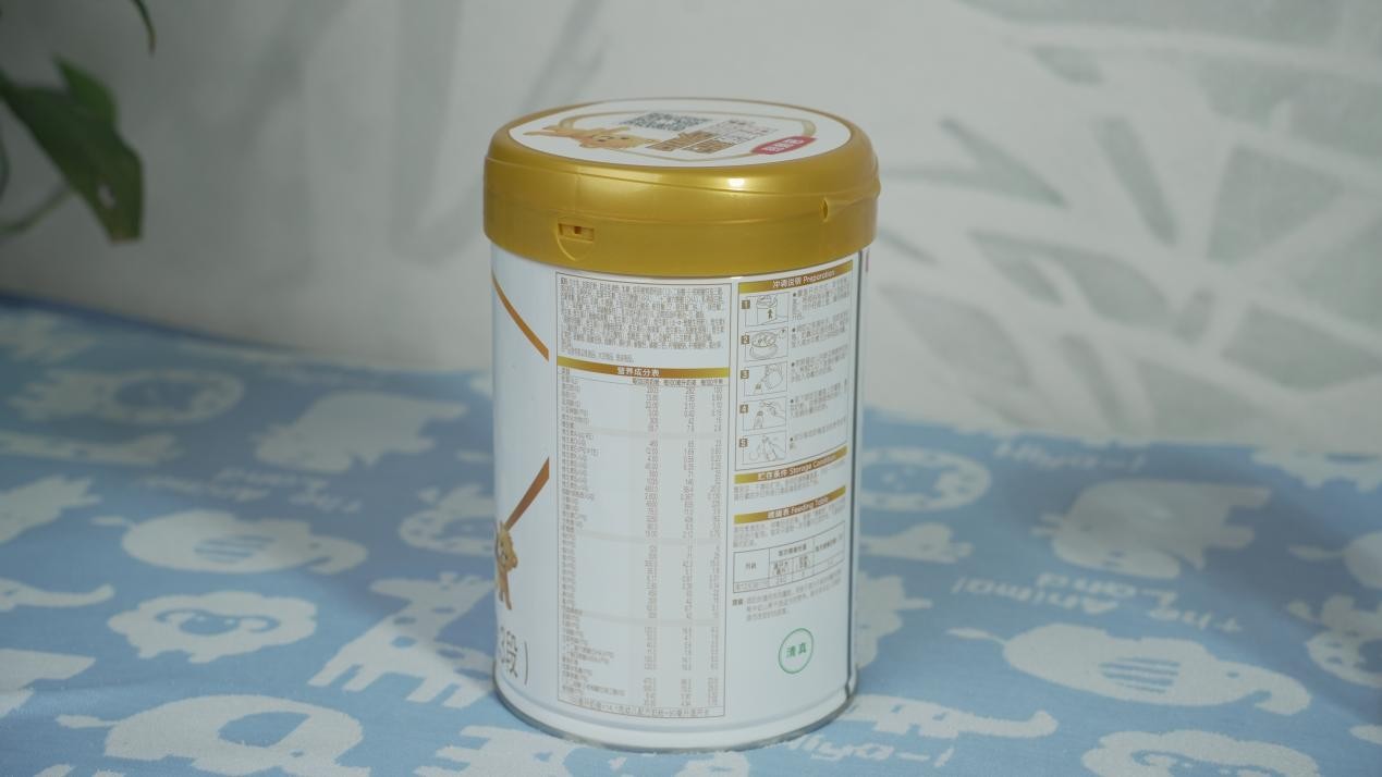新生儿奶粉推荐金领冠,金领冠最适合新生儿的奶粉