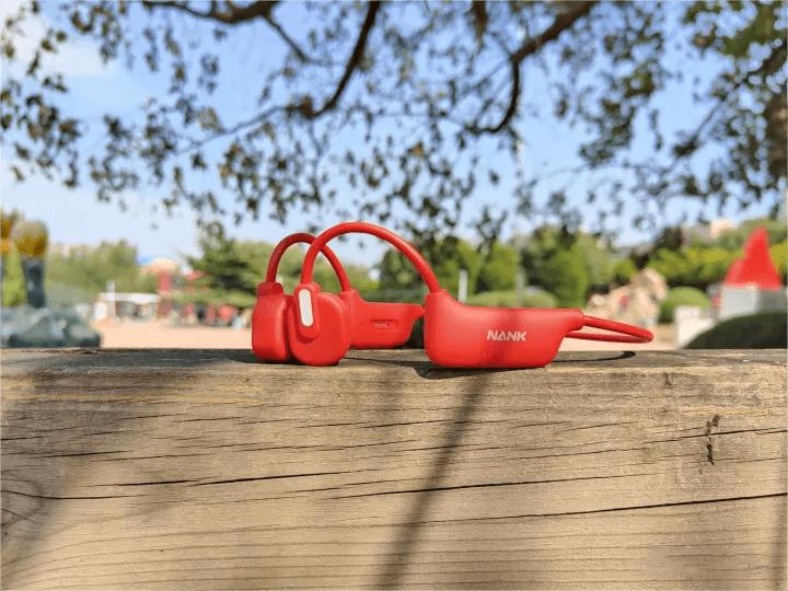 骨传导不入耳的耳机,骨传导耳机能保护听力吗