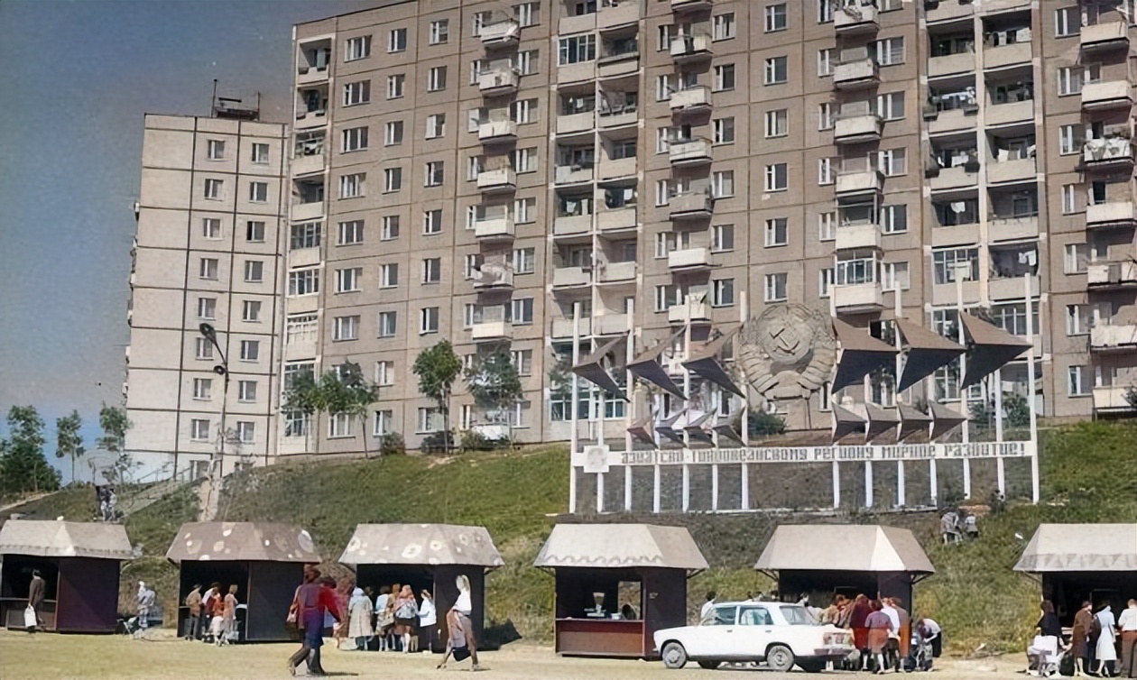80年代的符拉迪沃斯托克的温馨照片