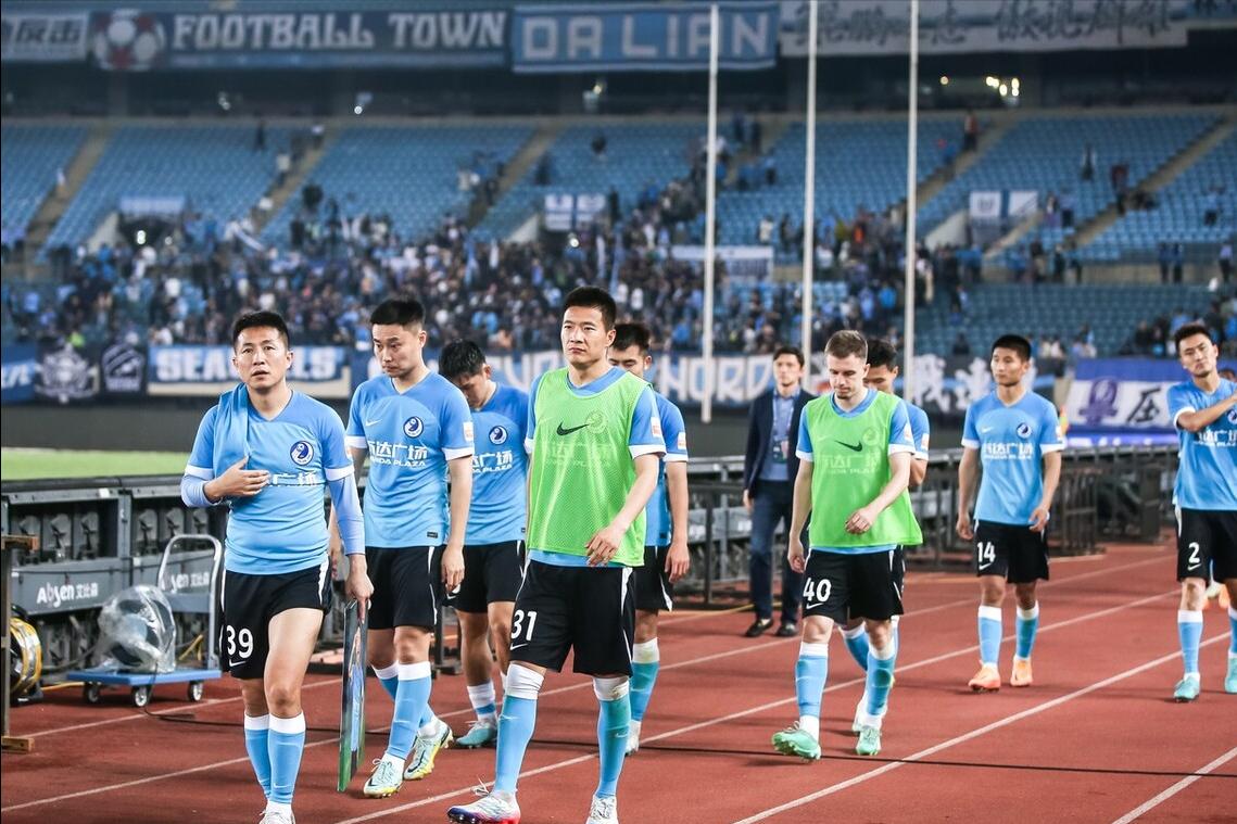 中超22轮大连人谢晖赛后发布会,谢晖对大连足球最大的变化