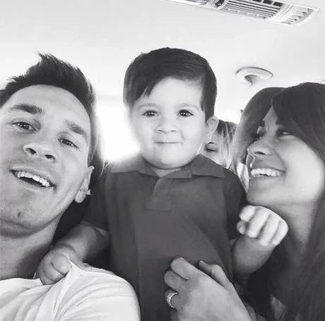 盘点足球场上的令人羡慕的爱情,足球界里让人羡慕的爱情