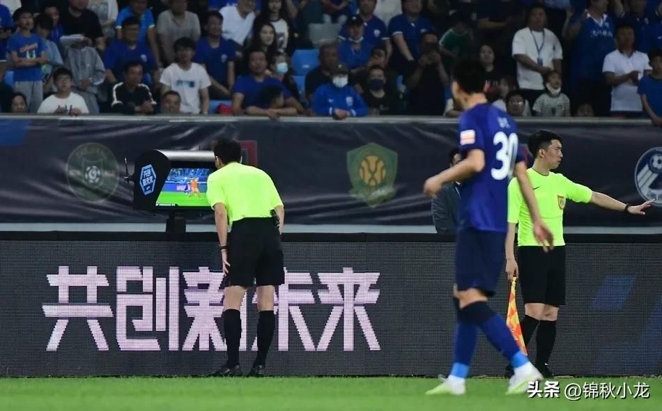 球员做对比吸引读者,不同球员的表现呈现出鲜明的对比