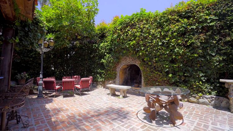 回味旧金山探访成功者的庄园,一种窗口令艾尔卡彭等囚犯备受折磨