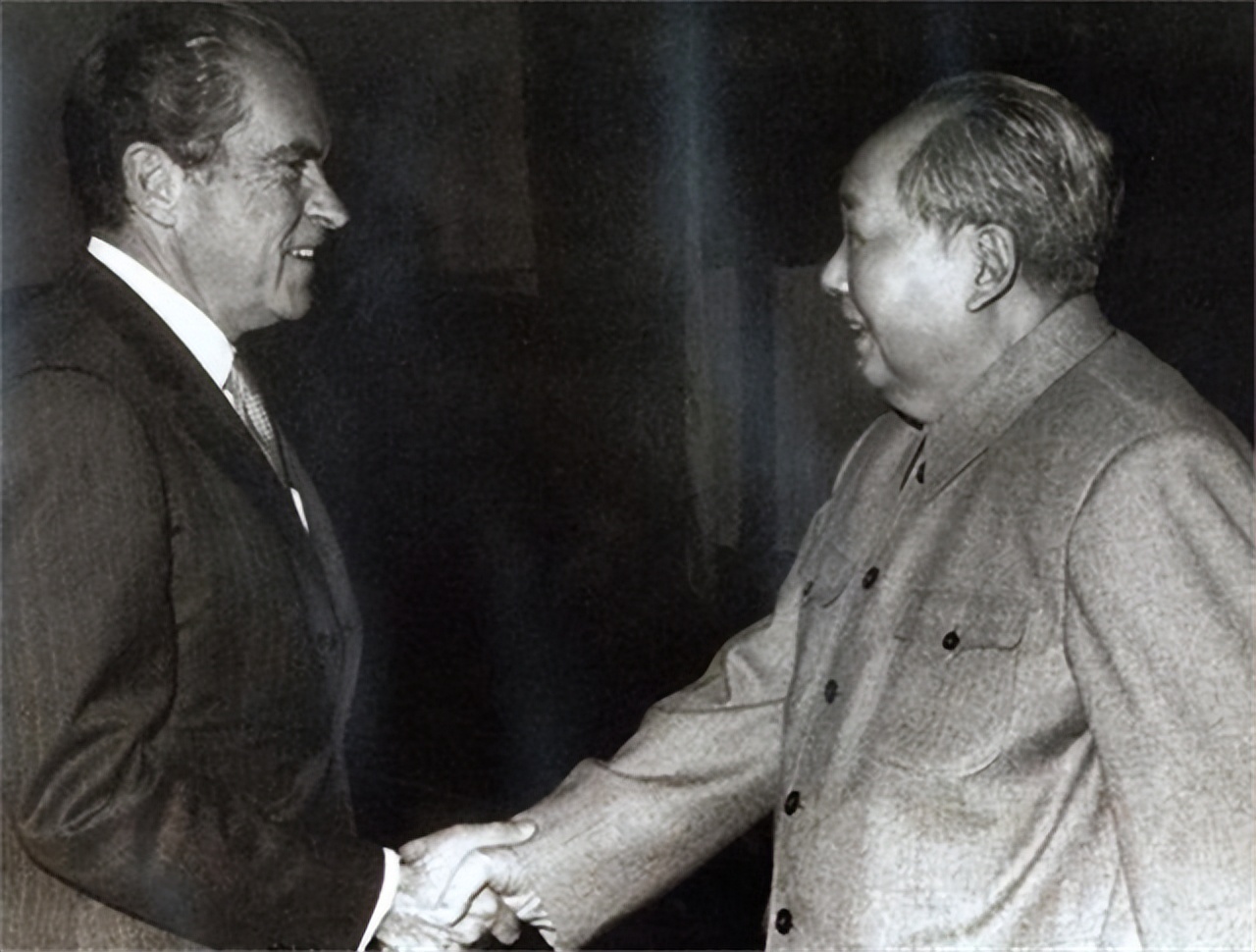 尼克松访华茅台回收价格,1971年尼克松访华喝的什么茅台