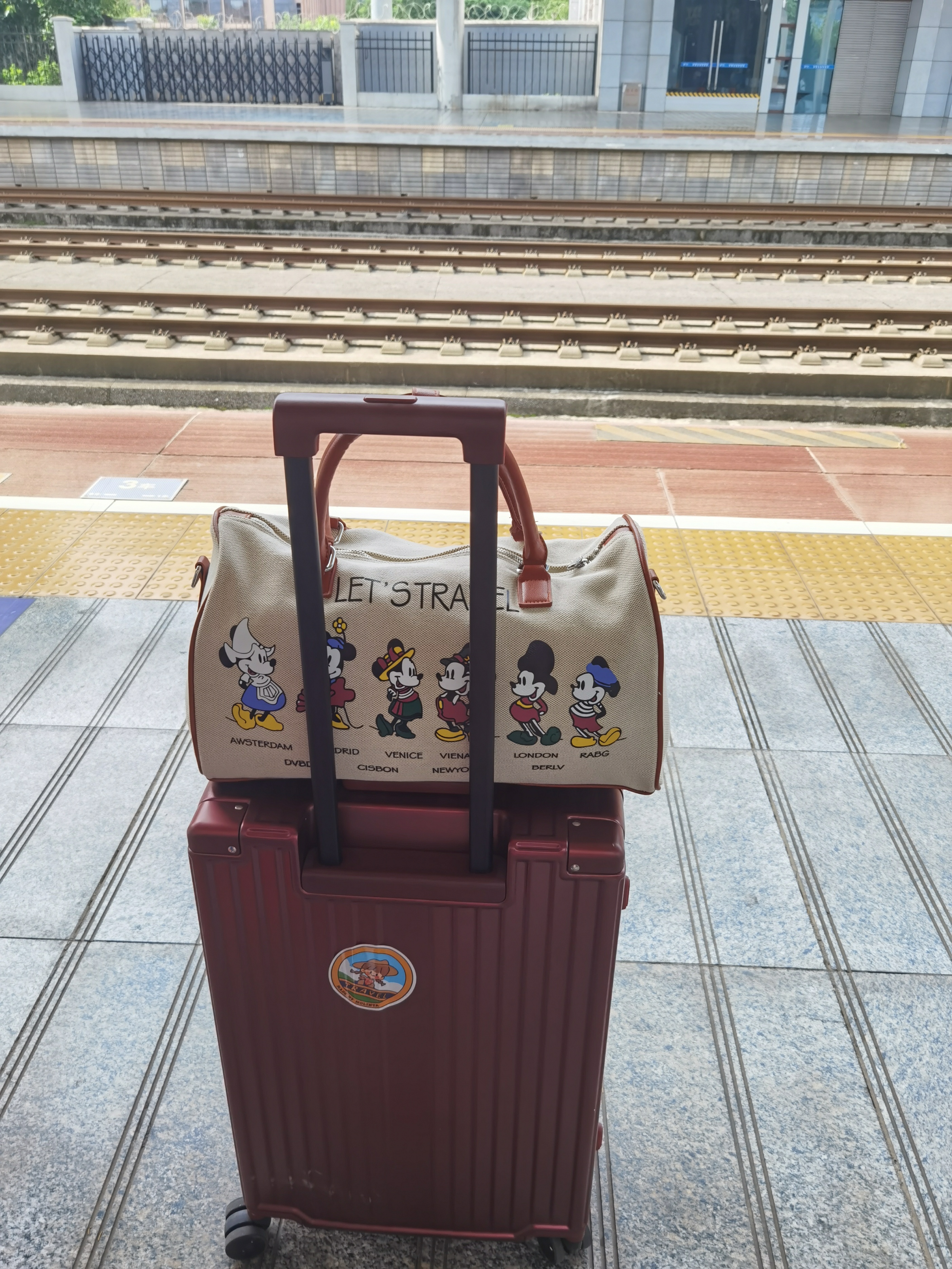 去西藏行李箱收纳打包,去西藏行李箱怎样收拾