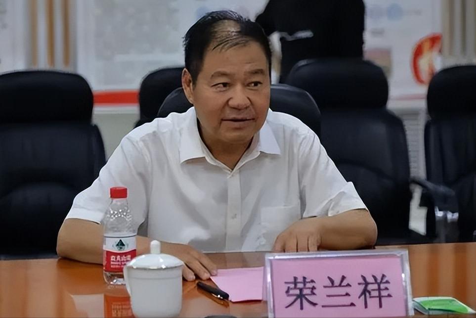 蓝翔技校现在有多少学生,蓝翔技校每年招生数量